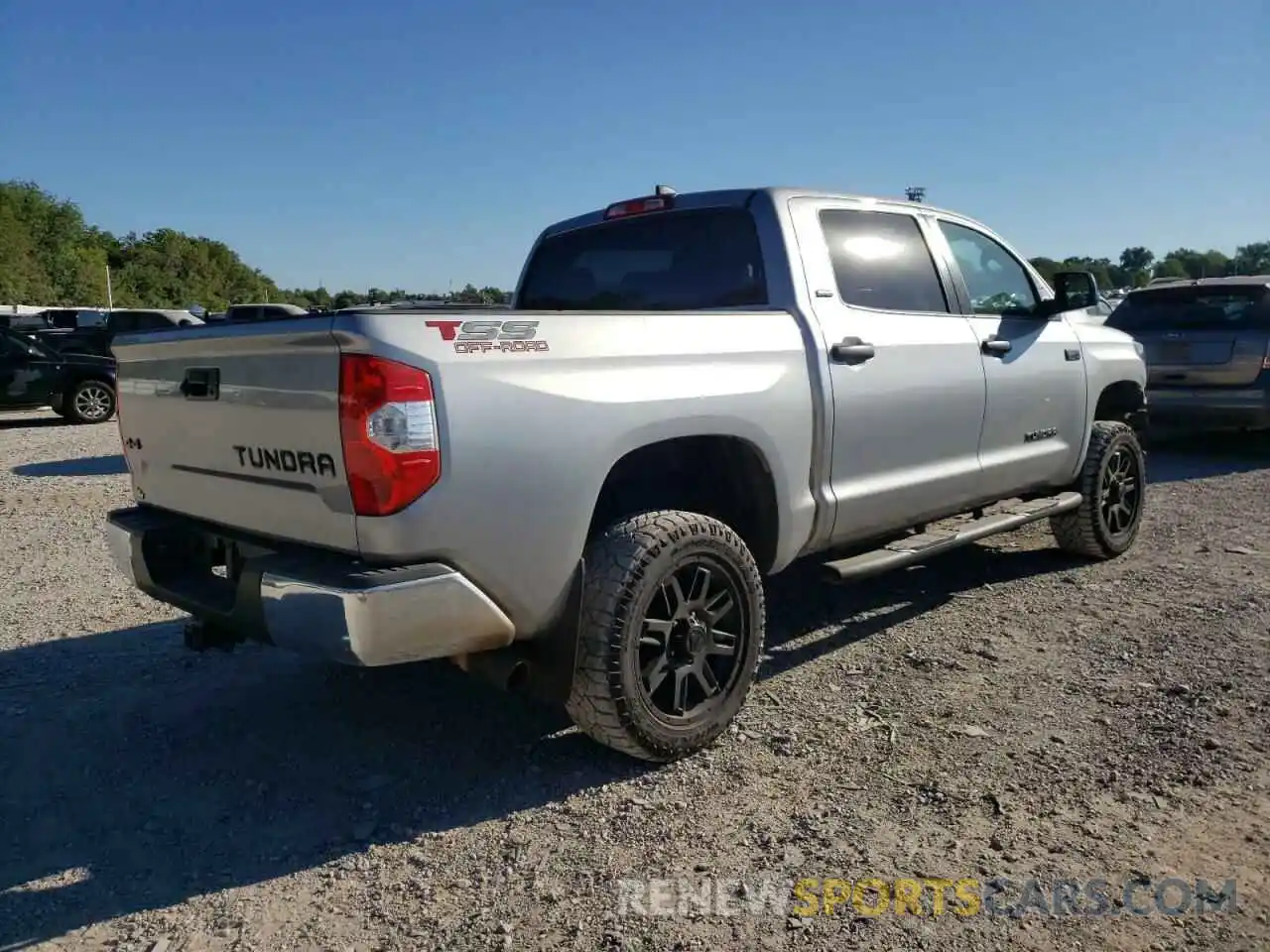 4 Photograph of a damaged car 5TFDY5F19MX993244 TOYOTA TUNDRA 2021