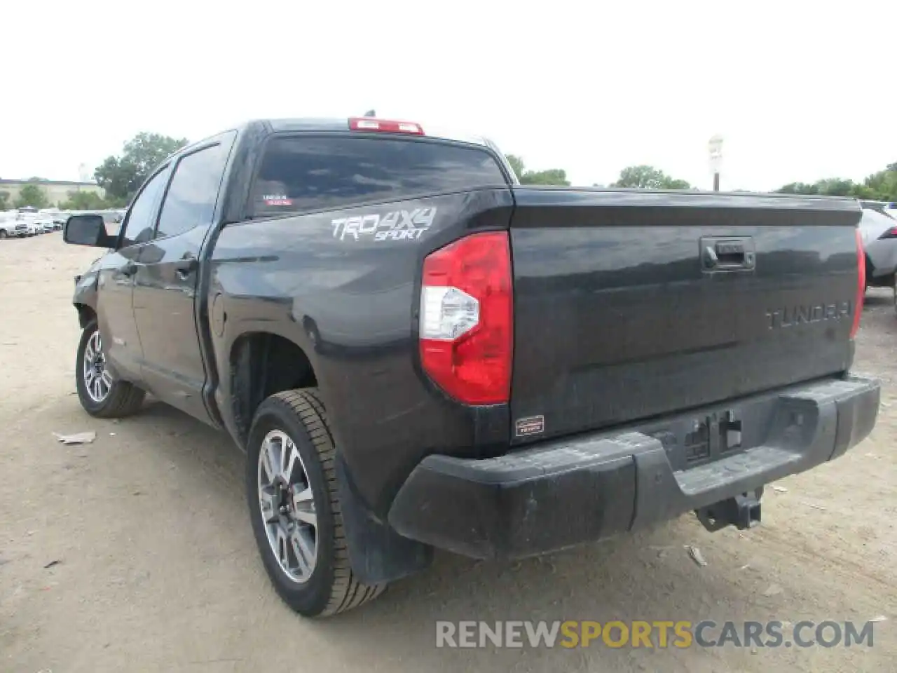 3 Photograph of a damaged car 5TFDY5F19MX994023 TOYOTA TUNDRA 2021