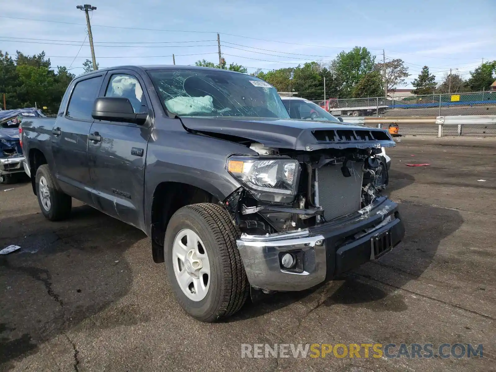 1 Photograph of a damaged car 5TFDY5F19MX995477 TOYOTA TUNDRA 2021