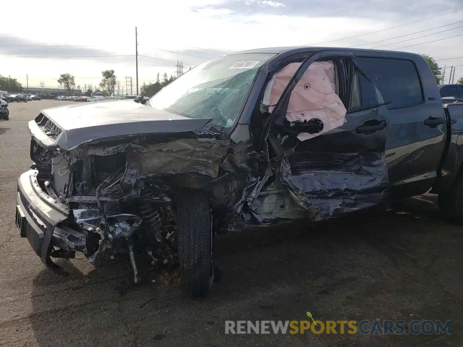 10 Photograph of a damaged car 5TFDY5F19MX995477 TOYOTA TUNDRA 2021