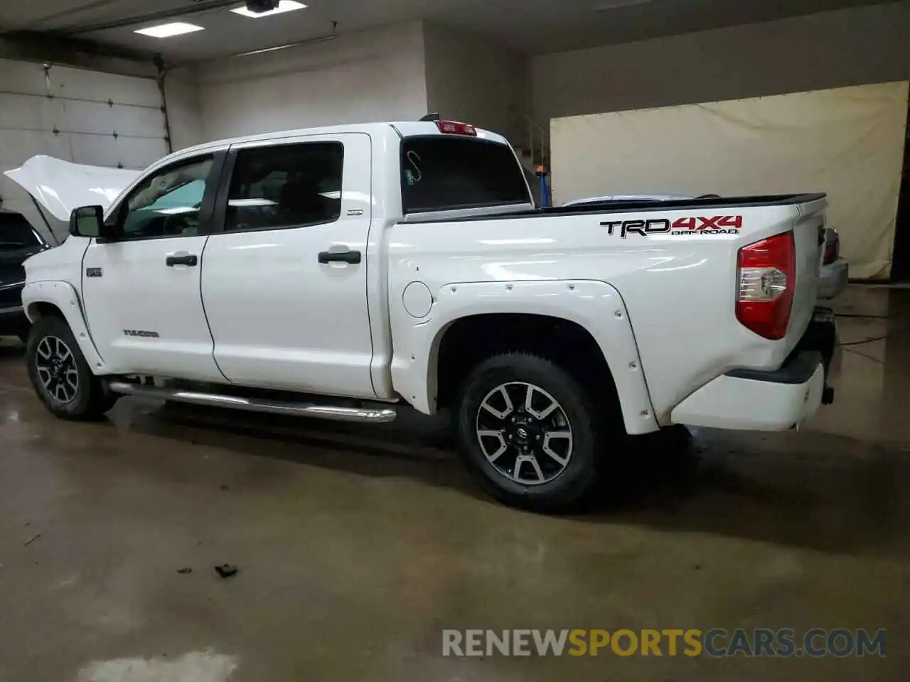 2 Photograph of a damaged car 5TFDY5F1XMX048206 TOYOTA TUNDRA 2021