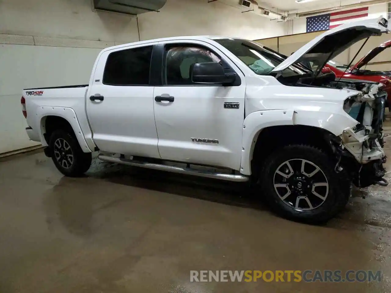 4 Photograph of a damaged car 5TFDY5F1XMX048206 TOYOTA TUNDRA 2021