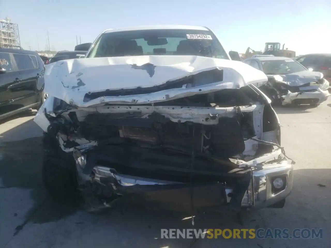 9 Photograph of a damaged car 5TFEY5F11MX284389 TOYOTA TUNDRA 2021