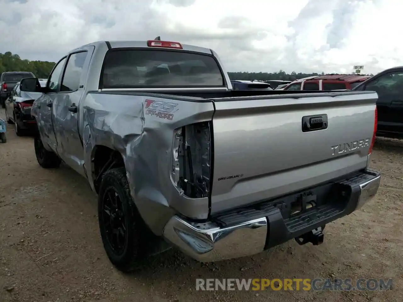 3 Photograph of a damaged car 5TFEY5F11MX284733 TOYOTA TUNDRA 2021