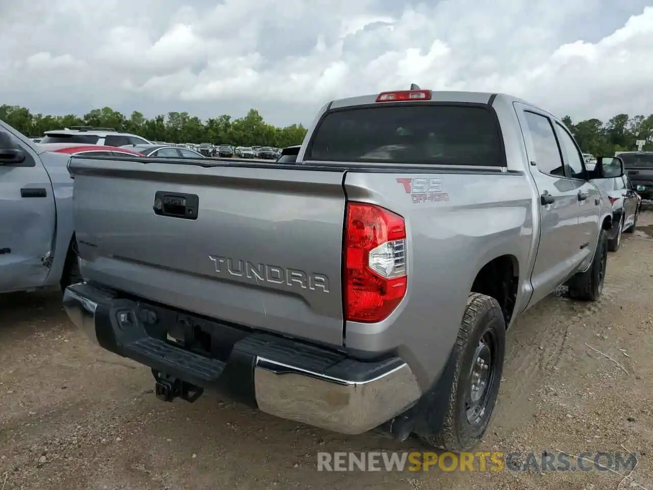 4 Photograph of a damaged car 5TFEY5F11MX284733 TOYOTA TUNDRA 2021