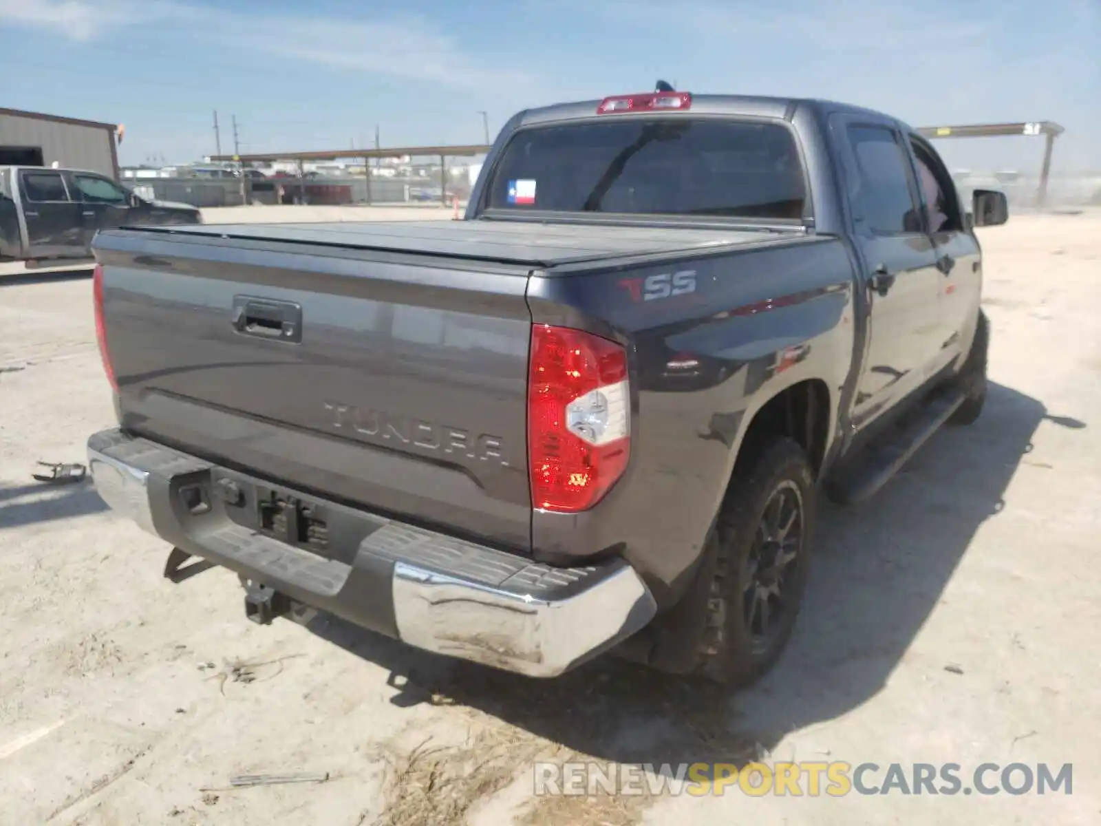 4 Photograph of a damaged car 5TFEY5F11MX286367 TOYOTA TUNDRA 2021