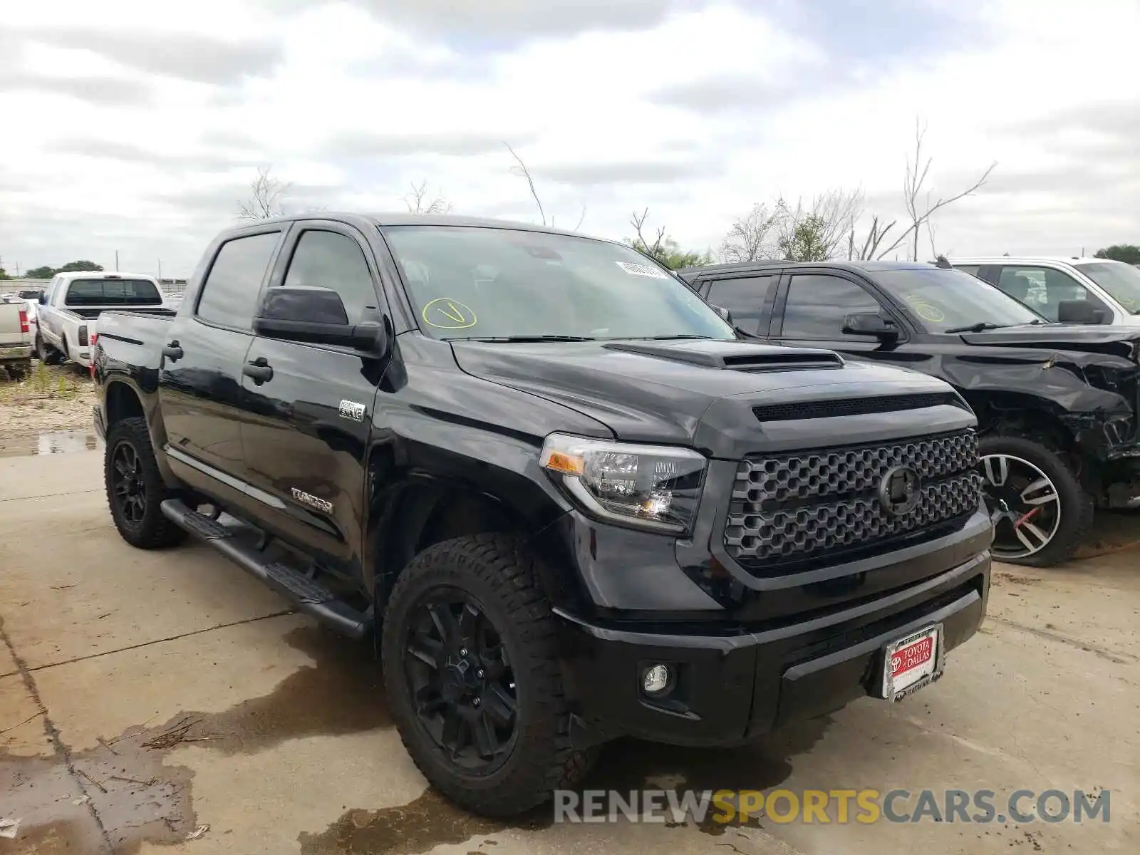 1 Photograph of a damaged car 5TFEY5F13MX283597 TOYOTA TUNDRA 2021