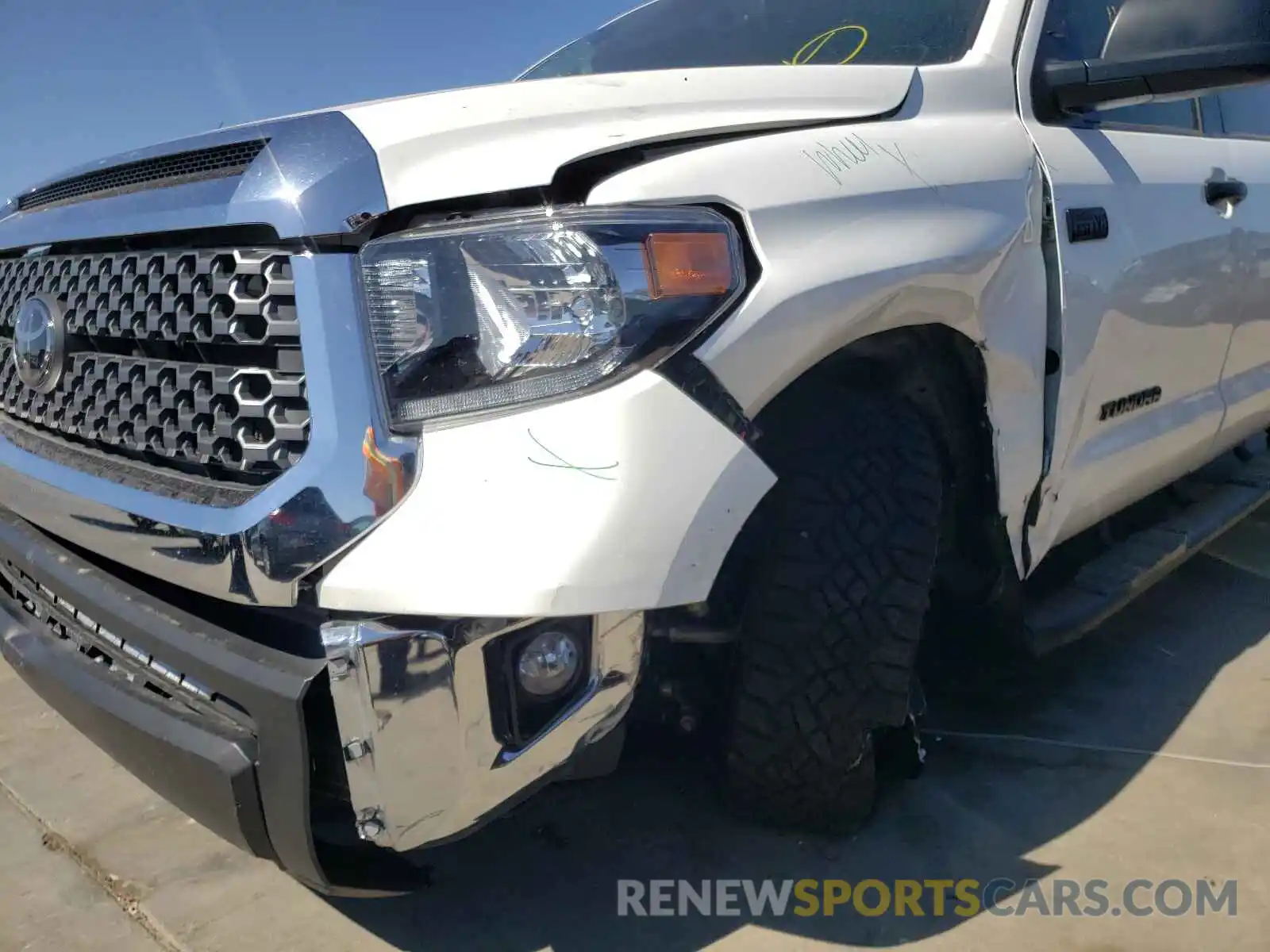 9 Photograph of a damaged car 5TFEY5F13MX283678 TOYOTA TUNDRA 2021