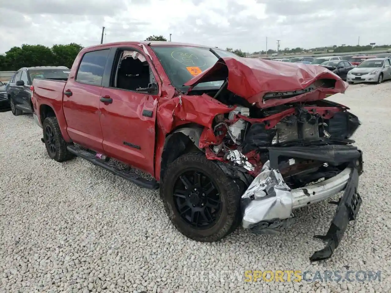 1 Photograph of a damaged car 5TFEY5F14MX277467 TOYOTA TUNDRA 2021