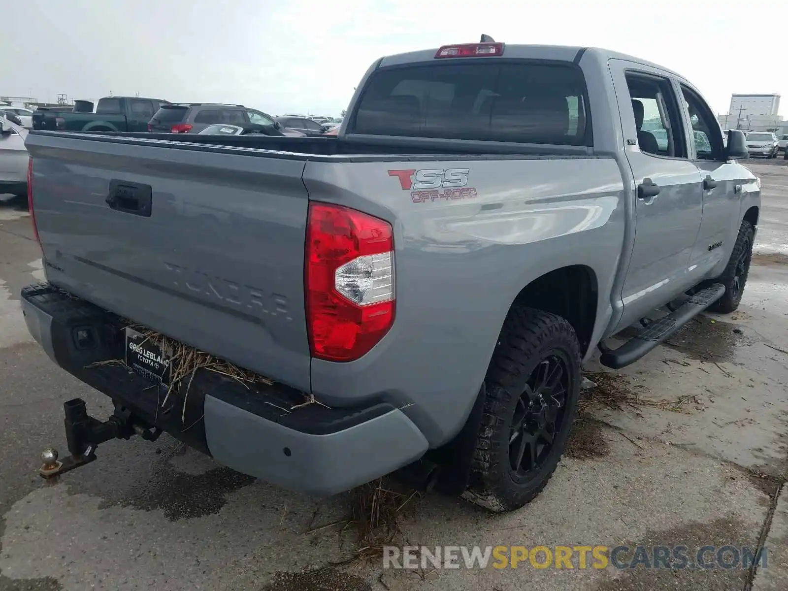 4 Photograph of a damaged car 5TFEY5F14MX288646 TOYOTA TUNDRA 2021