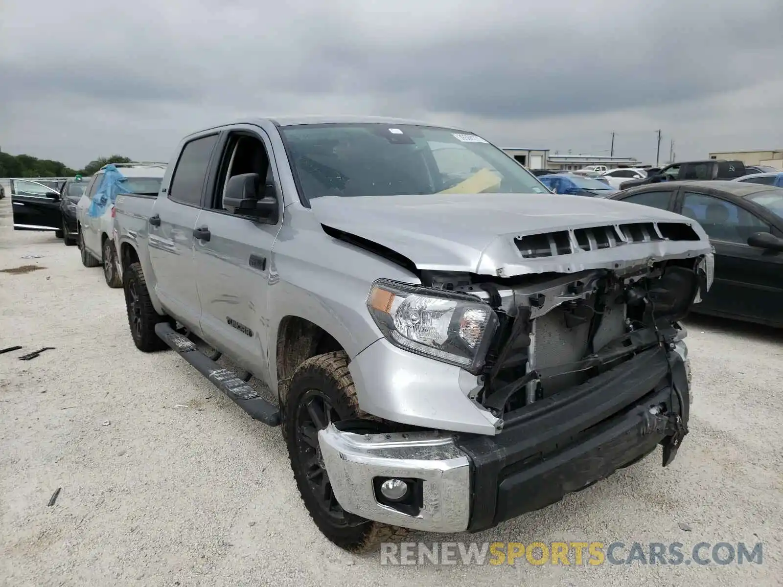 1 Photograph of a damaged car 5TFEY5F15MX273251 TOYOTA TUNDRA 2021