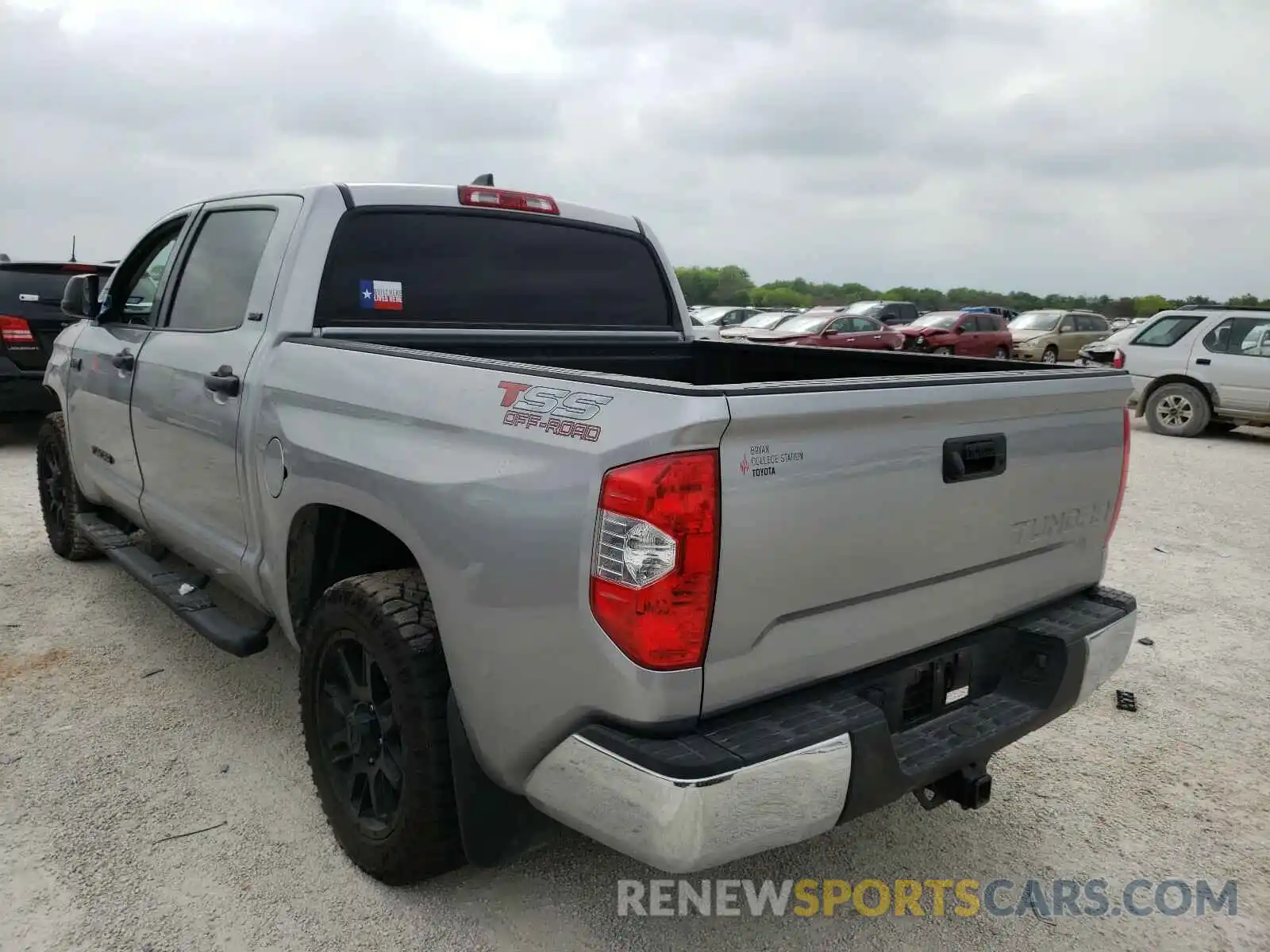 3 Photograph of a damaged car 5TFEY5F15MX273251 TOYOTA TUNDRA 2021