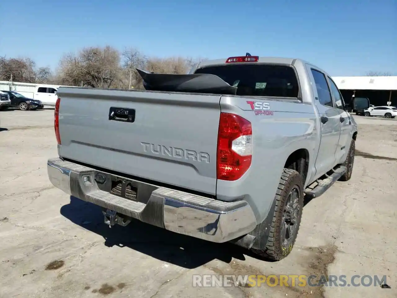 4 Photograph of a damaged car 5TFEY5F16MX278684 TOYOTA TUNDRA 2021