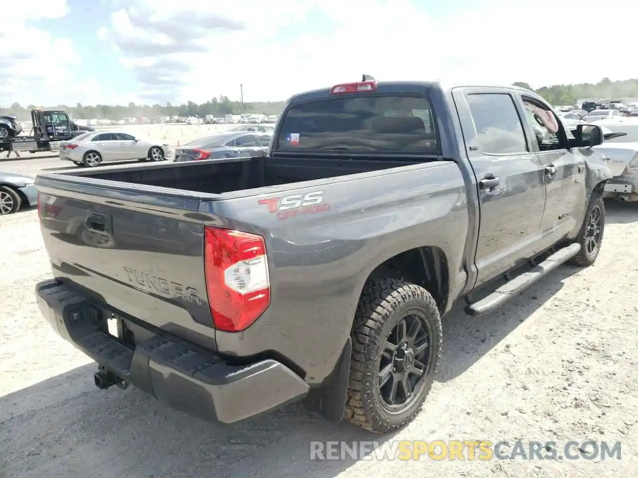 4 Photograph of a damaged car 5TFEY5F16MX292939 TOYOTA TUNDRA 2021