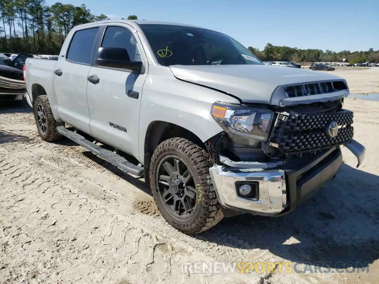 1 Photograph of a damaged car 5TFEY5F18MX282946 TOYOTA TUNDRA 2021