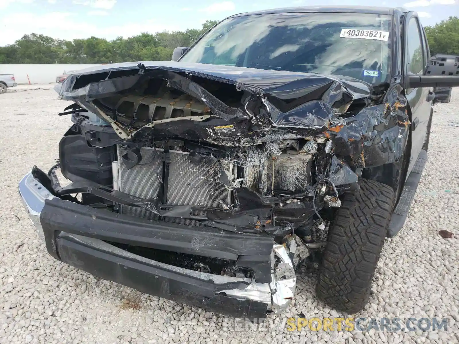 9 Photograph of a damaged car 5TFEY5F19MX272331 TOYOTA TUNDRA 2021