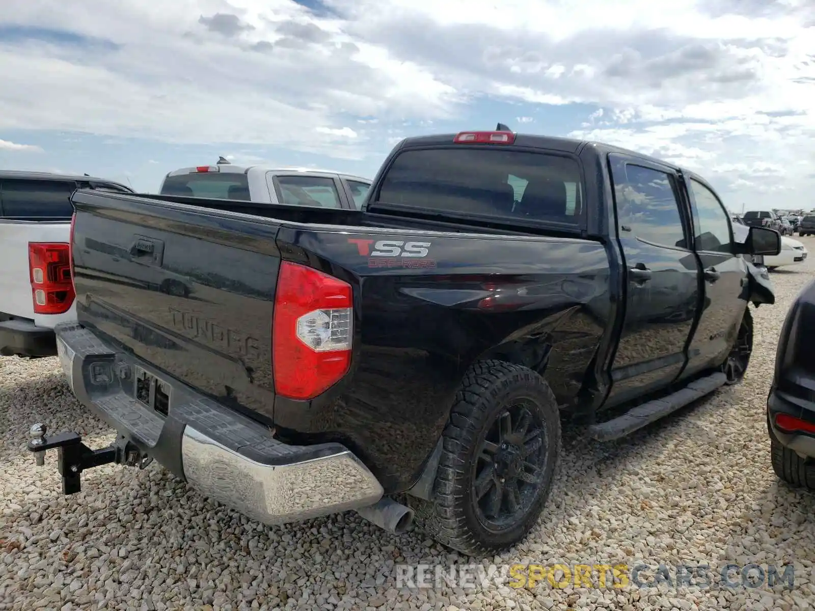 4 Фотография поврежденного автомобиля 5TFEY5F19MX272958 TOYOTA TUNDRA 2021