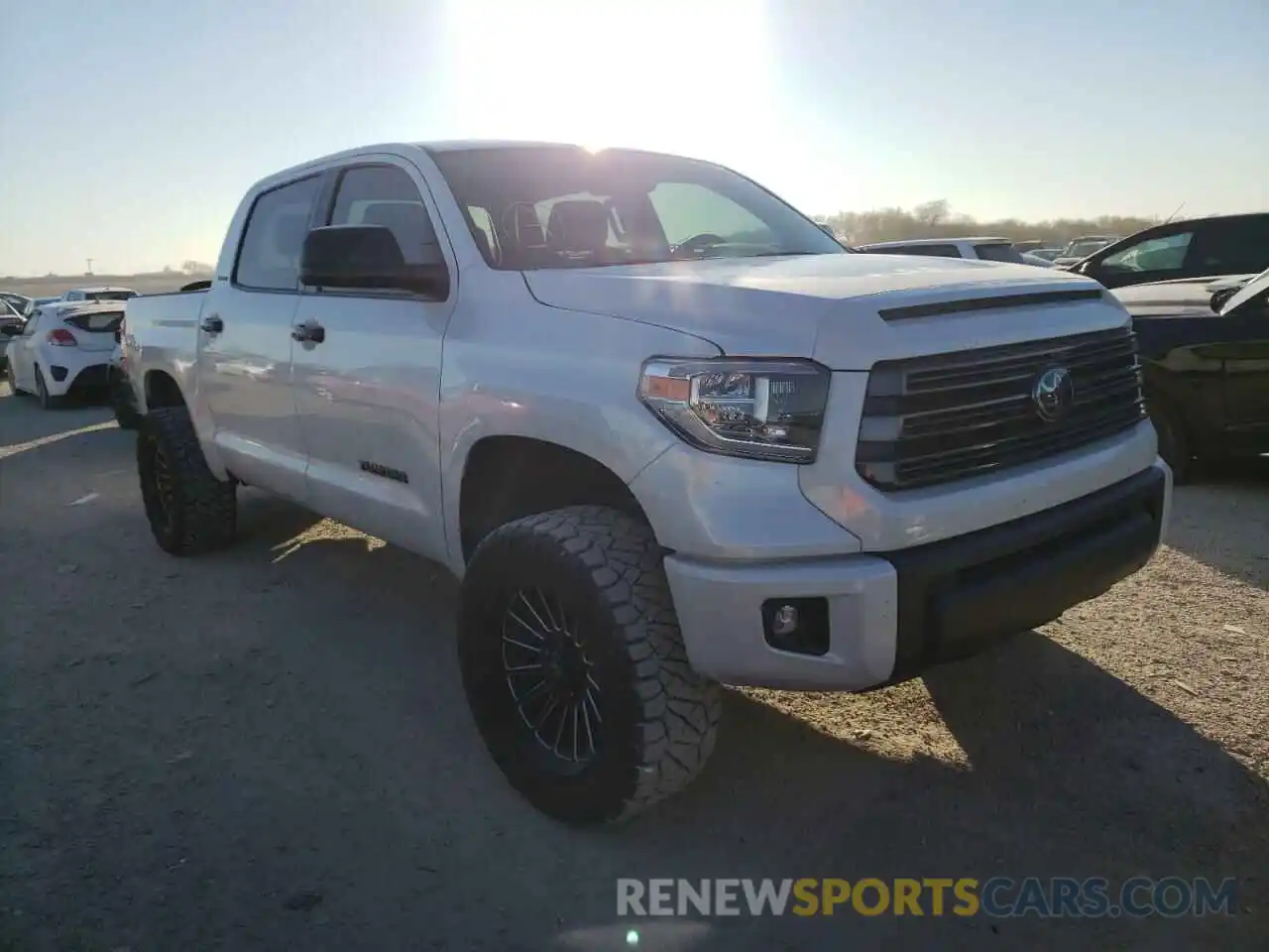 1 Photograph of a damaged car 5TFFY5F14MX297657 TOYOTA TUNDRA 2021