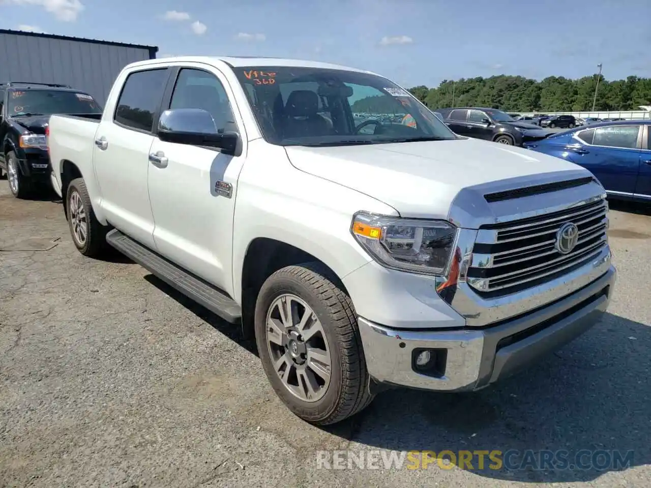 1 Photograph of a damaged car 5TFGY5F12MX285723 TOYOTA TUNDRA 2021