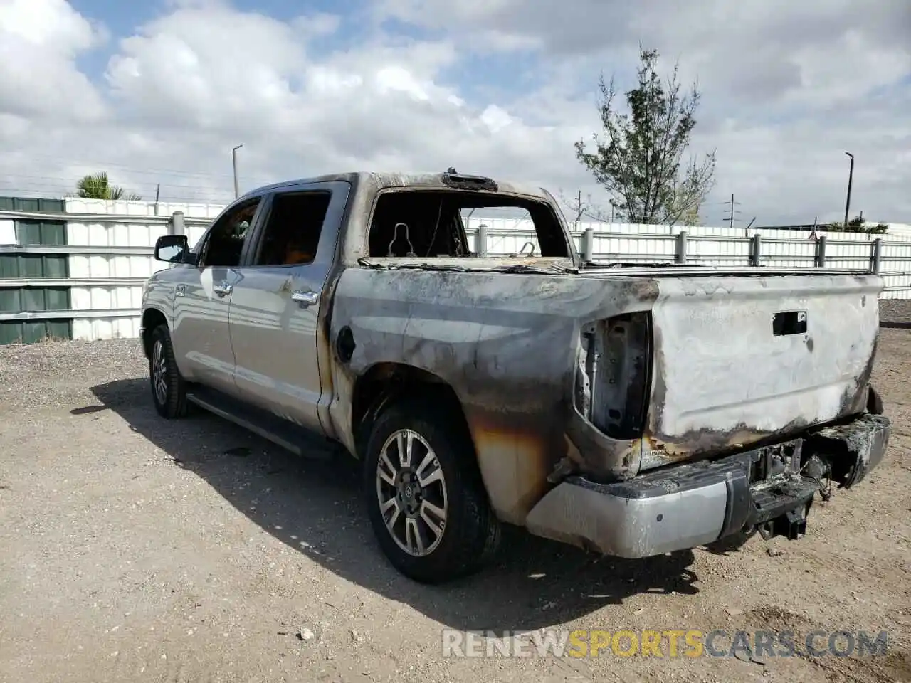 3 Photograph of a damaged car 5TFGY5F18MX285466 TOYOTA TUNDRA 2021