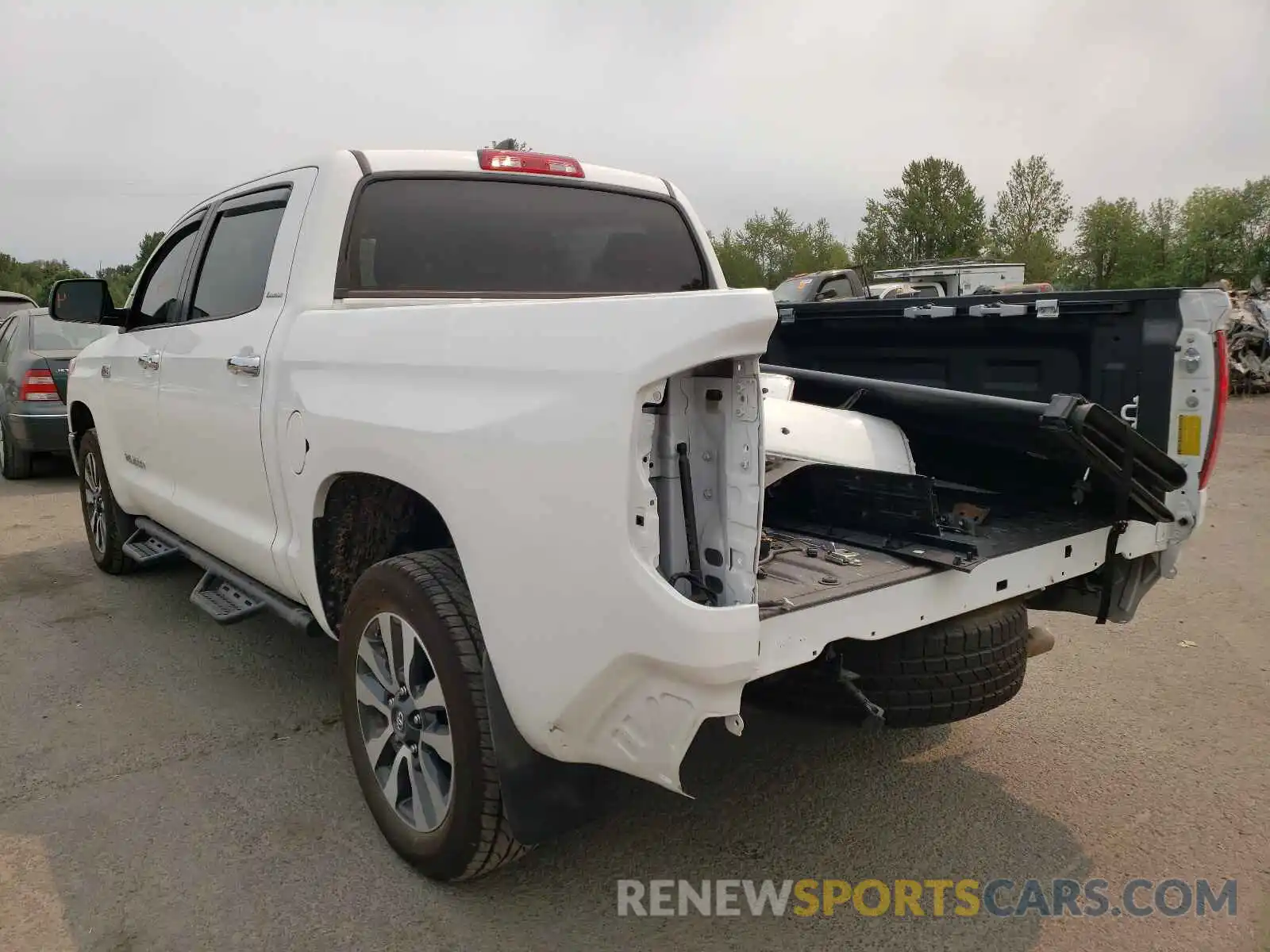 3 Photograph of a damaged car 5TFHY5F10MX003311 TOYOTA TUNDRA 2021