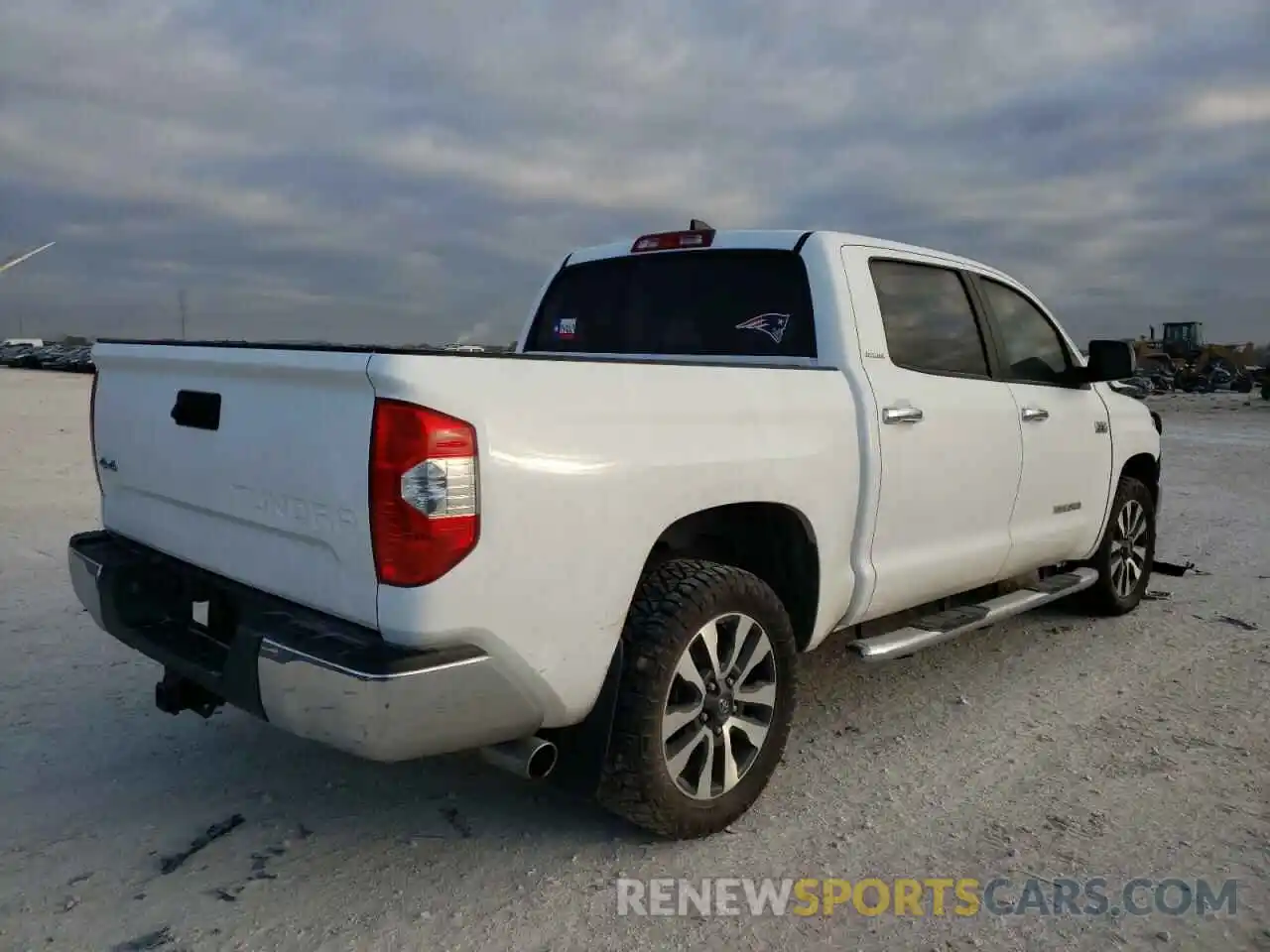 4 Photograph of a damaged car 5TFHY5F11MX017797 TOYOTA TUNDRA 2021