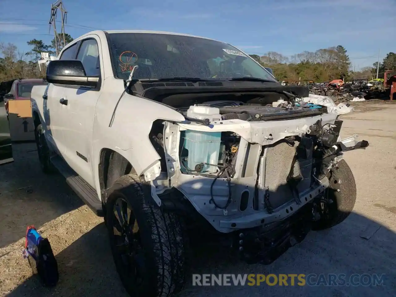 1 Photograph of a damaged car 5TFHY5F11MX021638 TOYOTA TUNDRA 2021