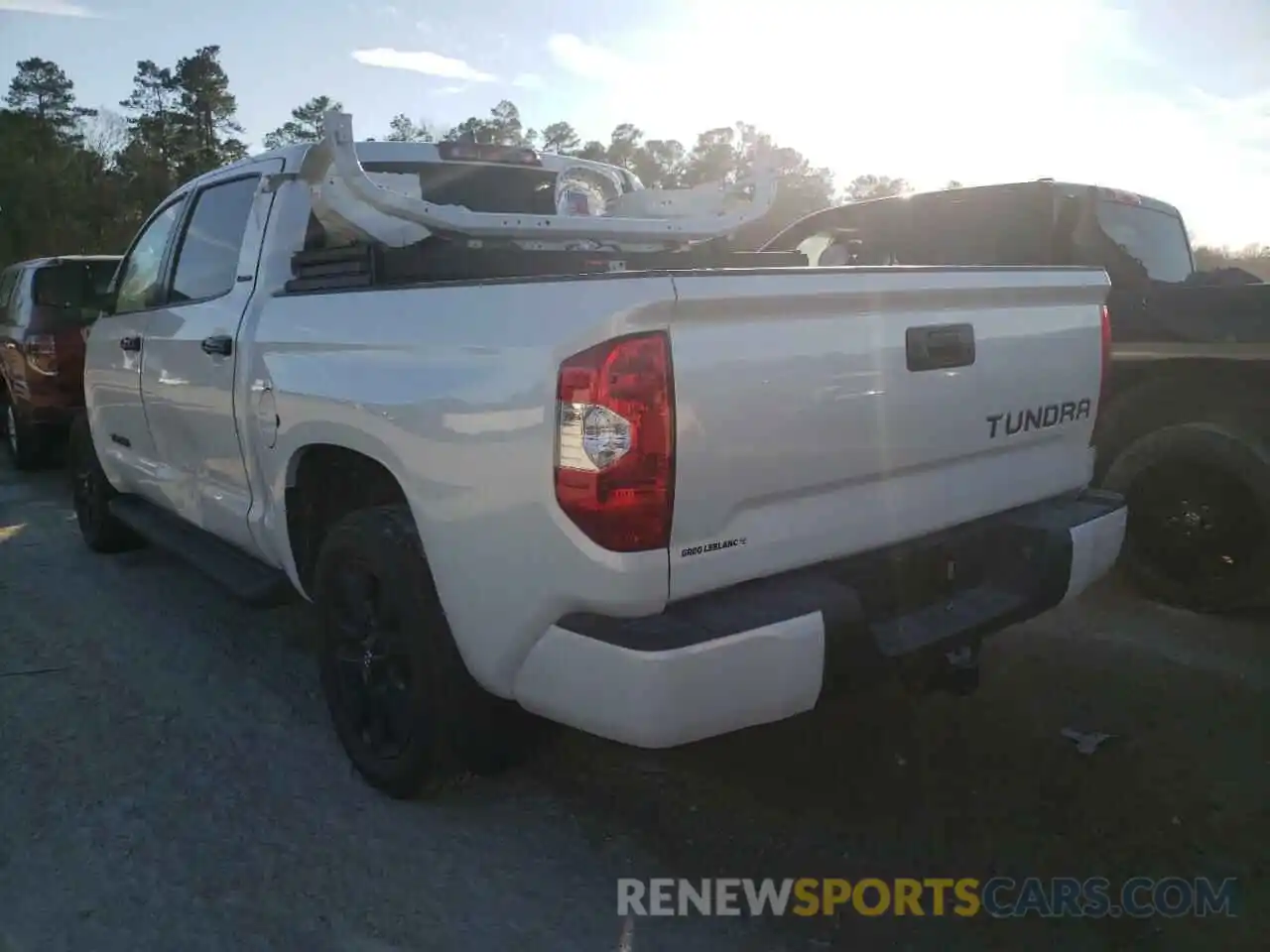 3 Photograph of a damaged car 5TFHY5F11MX021638 TOYOTA TUNDRA 2021