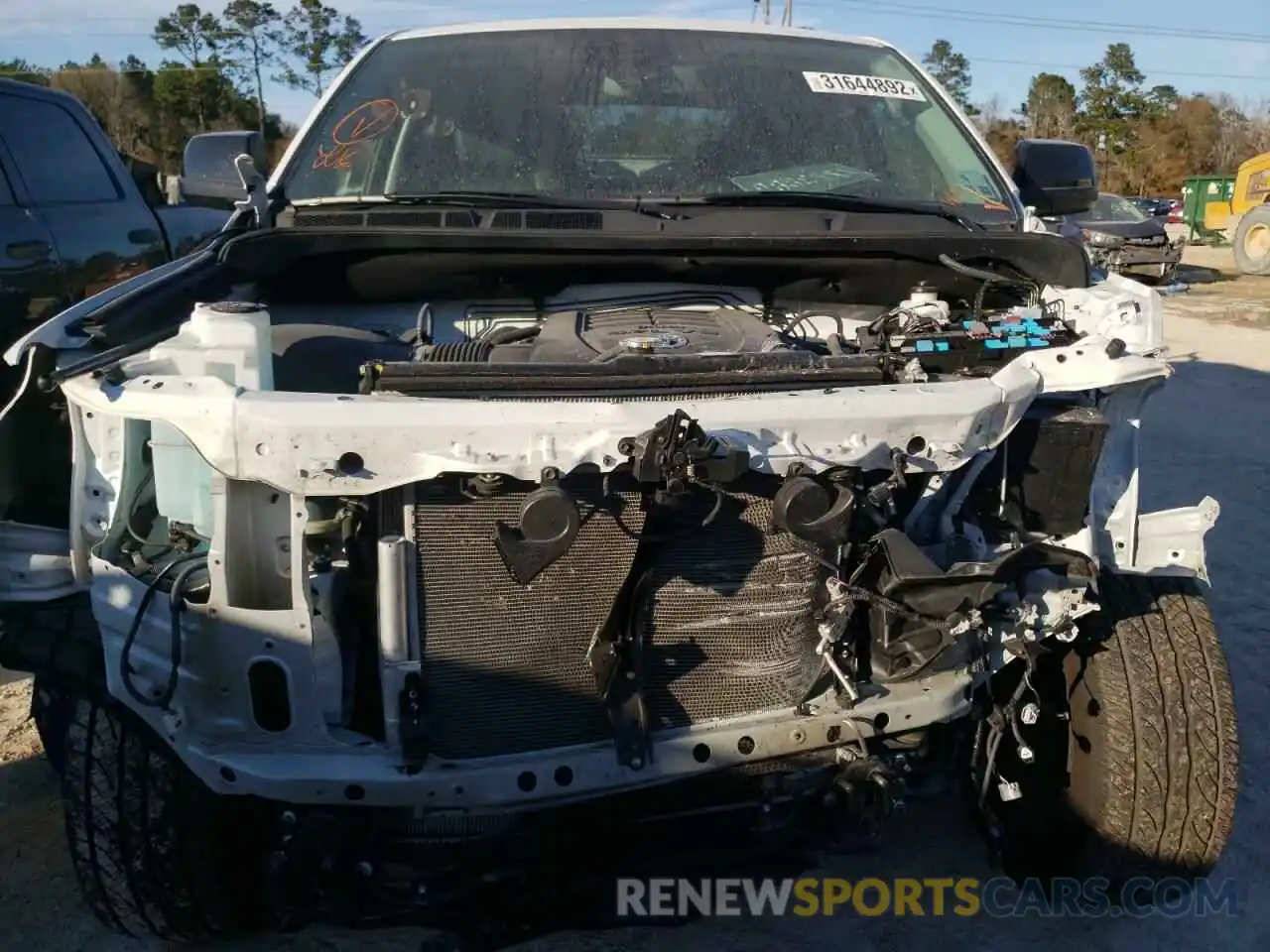 9 Photograph of a damaged car 5TFHY5F11MX021638 TOYOTA TUNDRA 2021