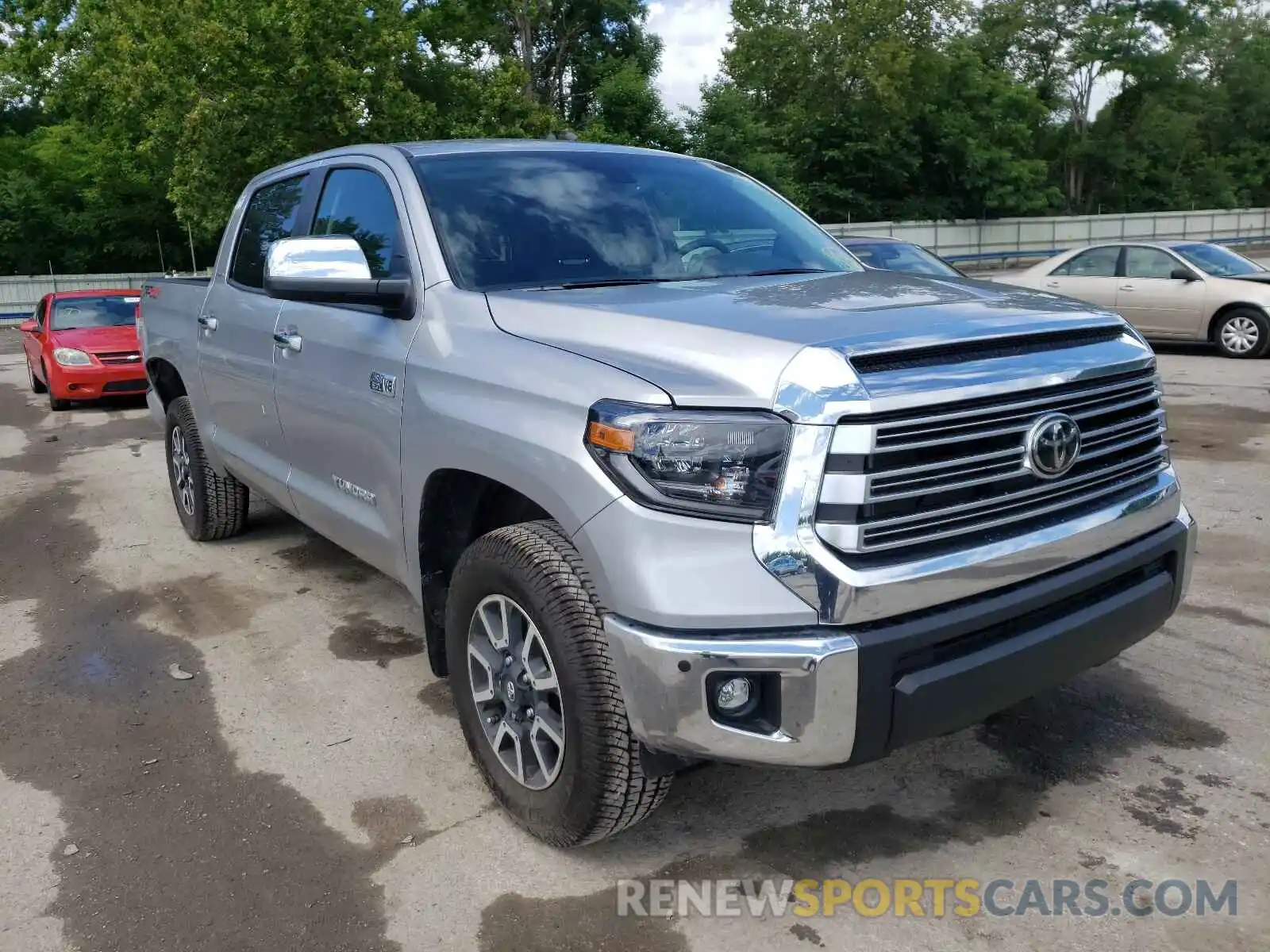 1 Photograph of a damaged car 5TFHY5F12MX010857 TOYOTA TUNDRA 2021