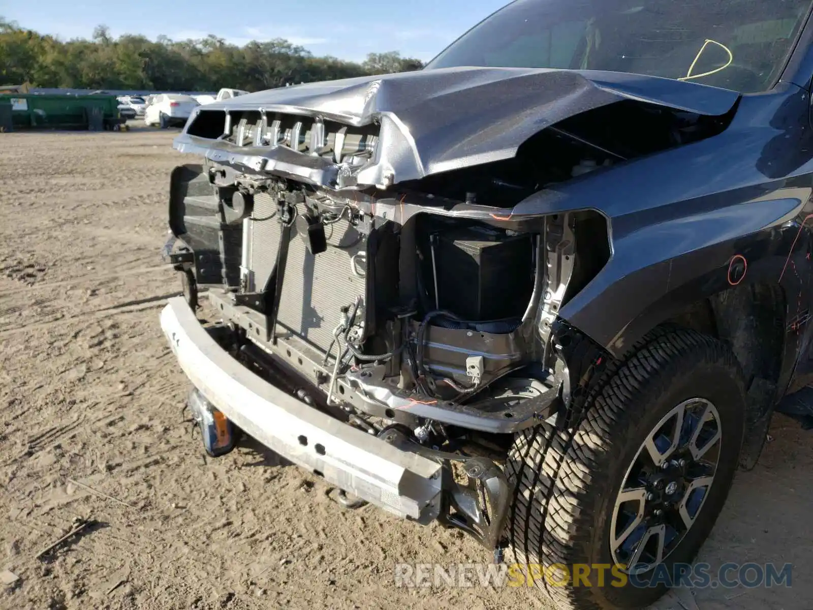 9 Photograph of a damaged car 5TFHY5F19MX965834 TOYOTA TUNDRA 2021