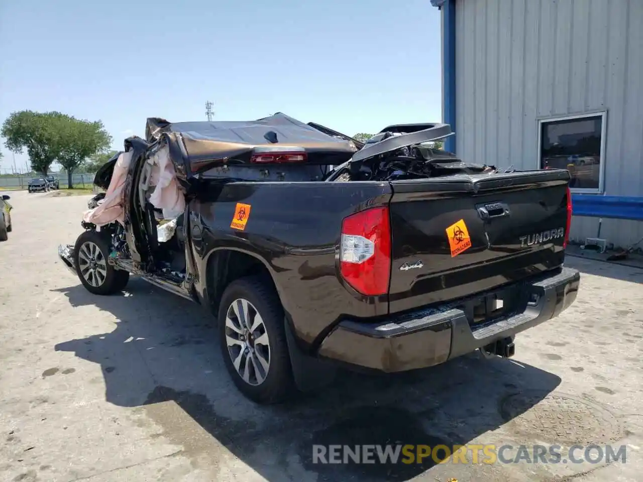 3 Photograph of a damaged car 5TFHY5F1XMX022934 TOYOTA TUNDRA 2021