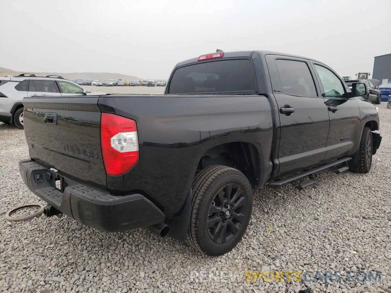 4 Photograph of a damaged car 5TFHY5F1XMX976387 TOYOTA TUNDRA 2021