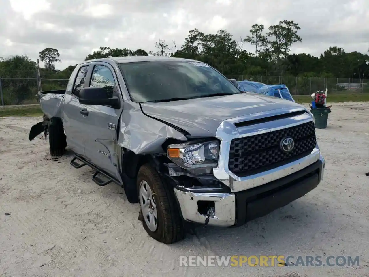 1 Photograph of a damaged car 5TFRY5F11MX286757 TOYOTA TUNDRA 2021