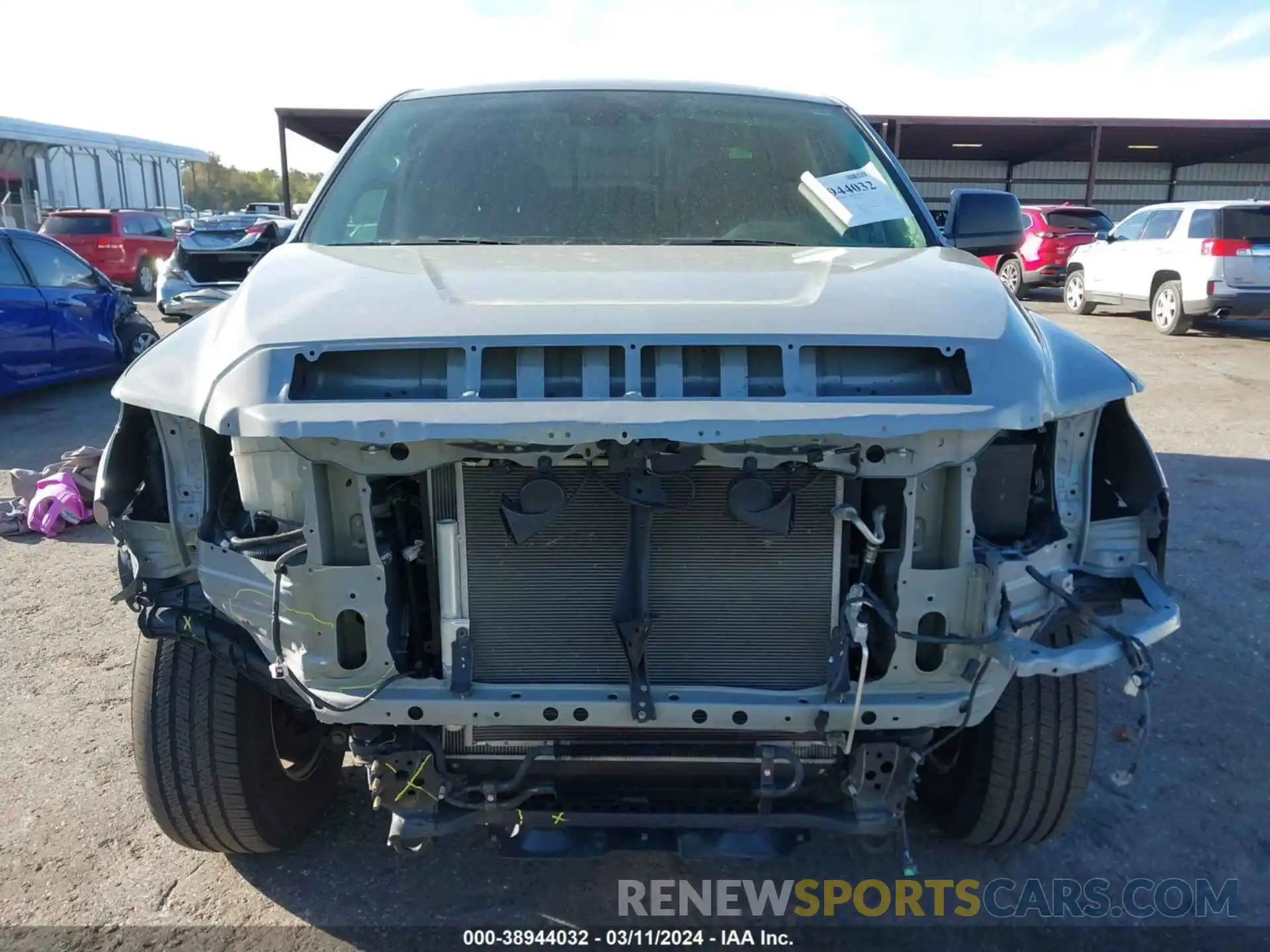 6 Photograph of a damaged car 5TFRY5F11MX289089 TOYOTA TUNDRA 2021