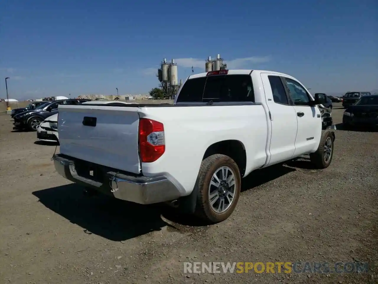 4 Photograph of a damaged car 5TFRY5F12MX294205 TOYOTA TUNDRA 2021