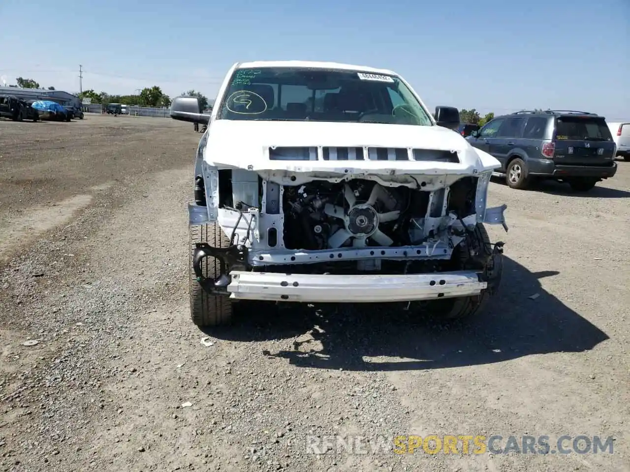 9 Photograph of a damaged car 5TFRY5F12MX294205 TOYOTA TUNDRA 2021