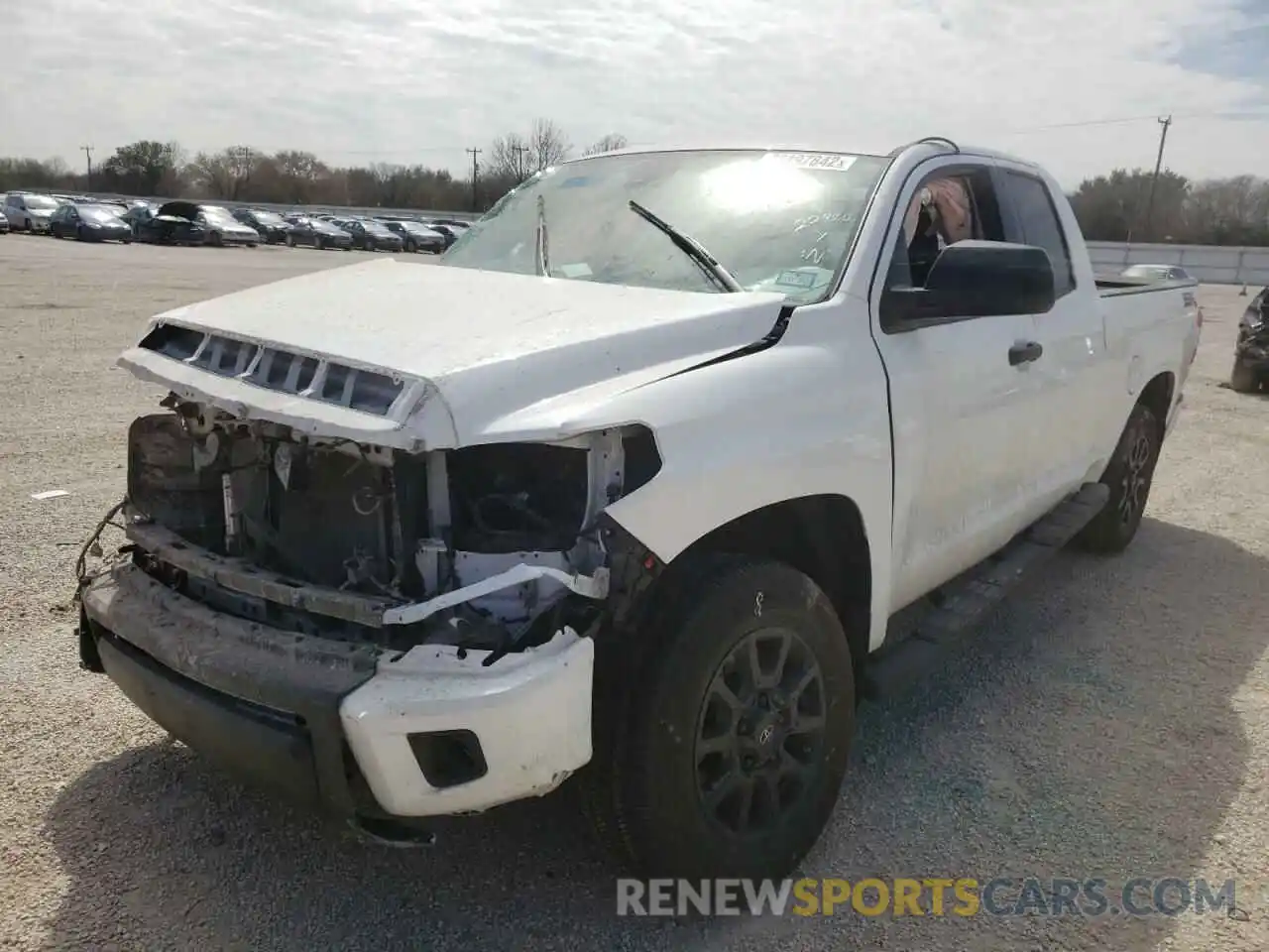 2 Photograph of a damaged car 5TFRY5F13MX275260 TOYOTA TUNDRA 2021