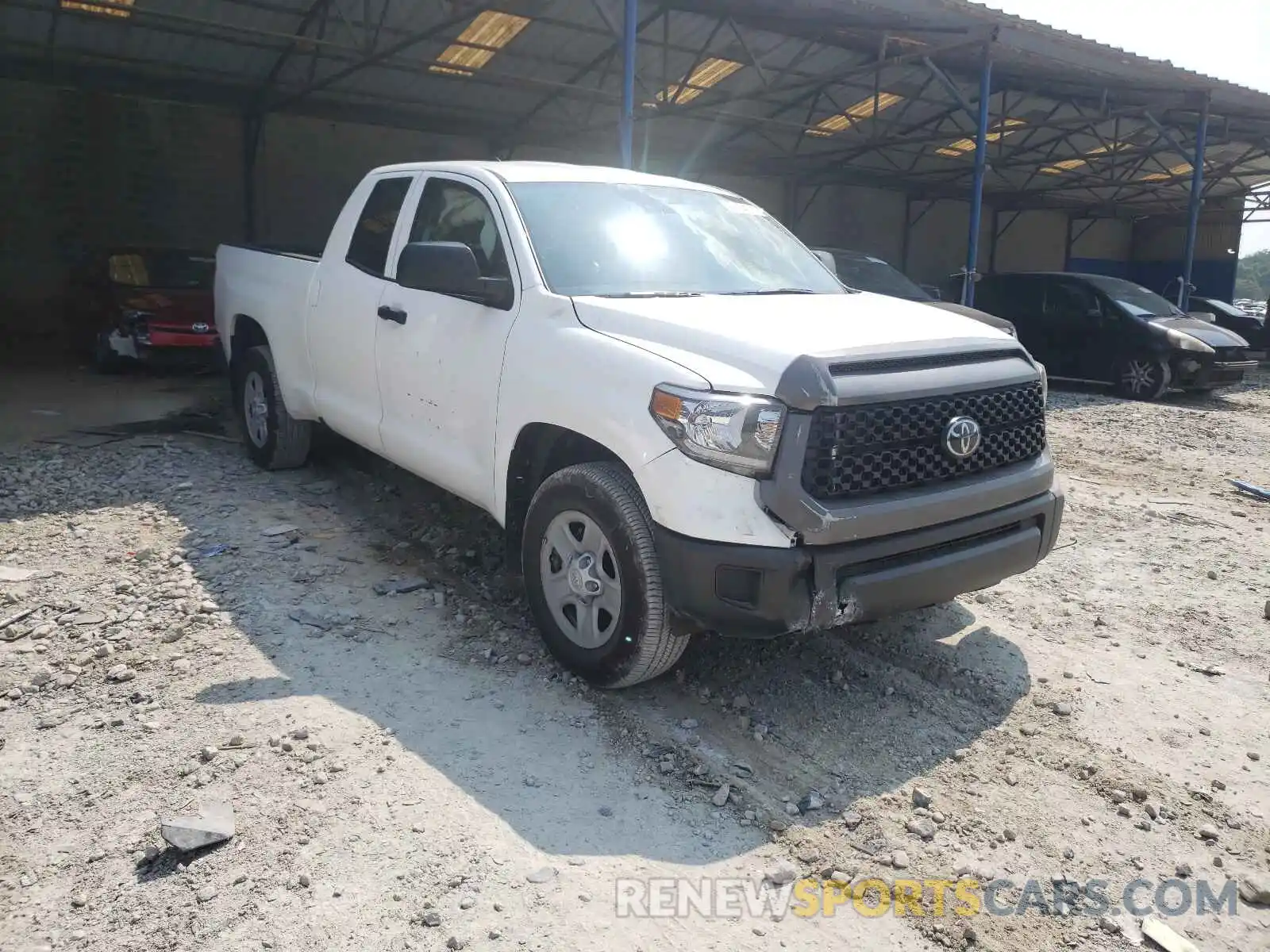 1 Photograph of a damaged car 5TFRY5F13MX279325 TOYOTA TUNDRA 2021