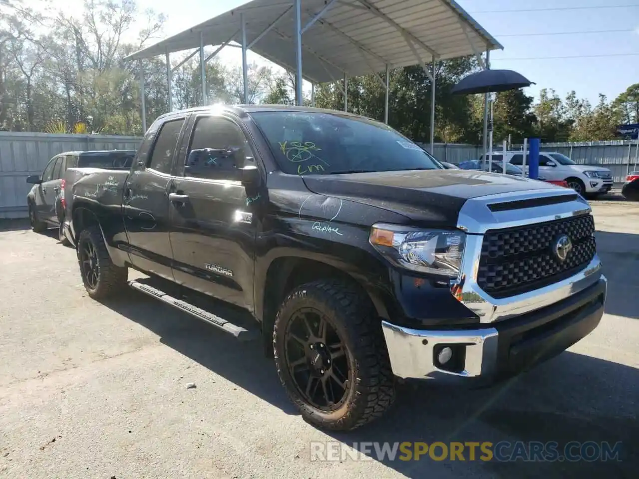 1 Photograph of a damaged car 5TFRY5F14MX279608 TOYOTA TUNDRA 2021