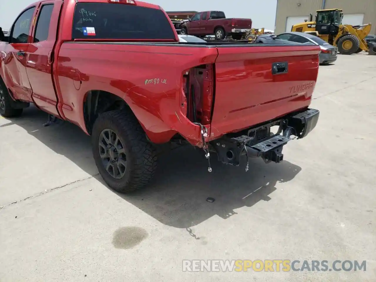 9 Photograph of a damaged car 5TFRY5F14MX282251 TOYOTA TUNDRA 2021