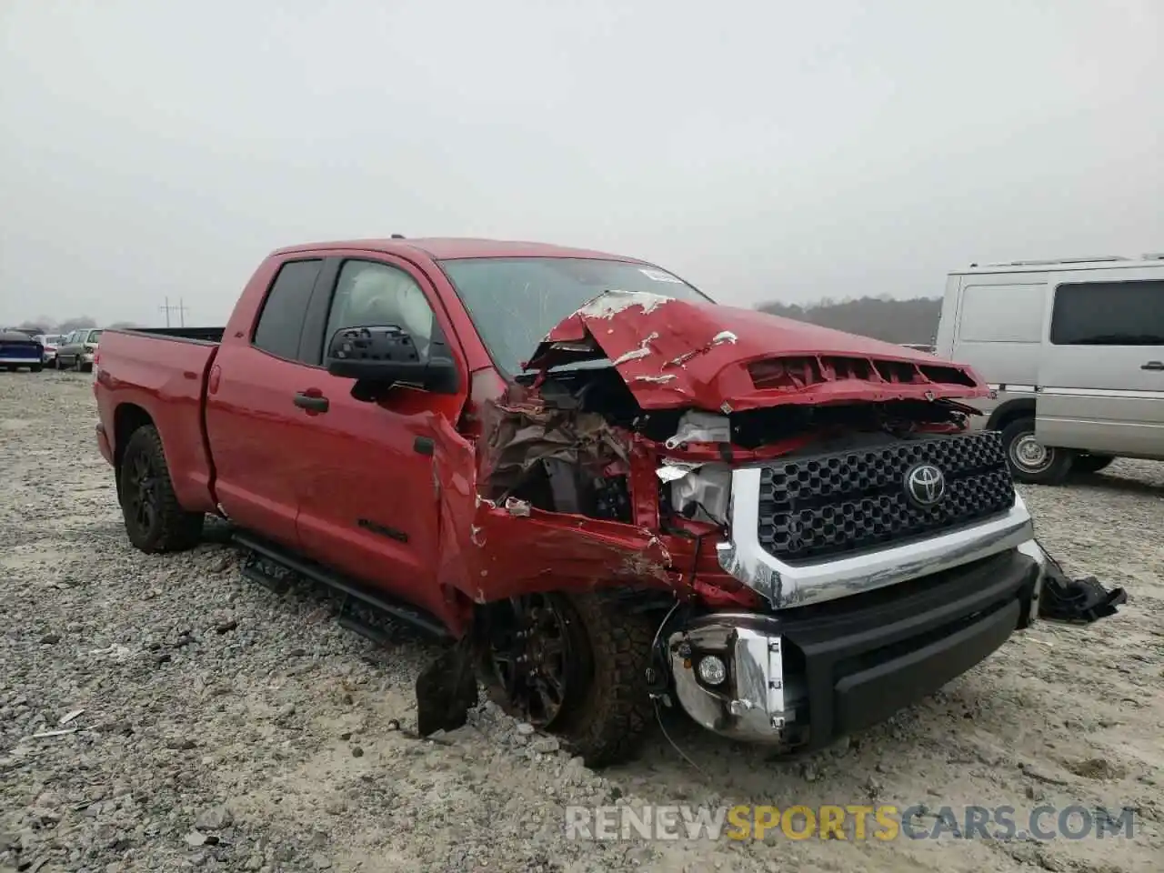 1 Photograph of a damaged car 5TFRY5F15MX285210 TOYOTA TUNDRA 2021