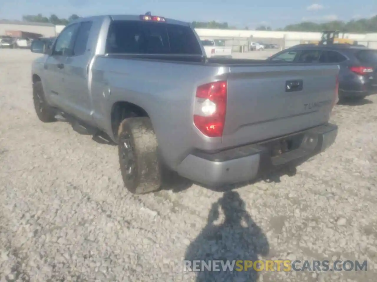 3 Photograph of a damaged car 5TFRY5F15MX289841 TOYOTA TUNDRA 2021