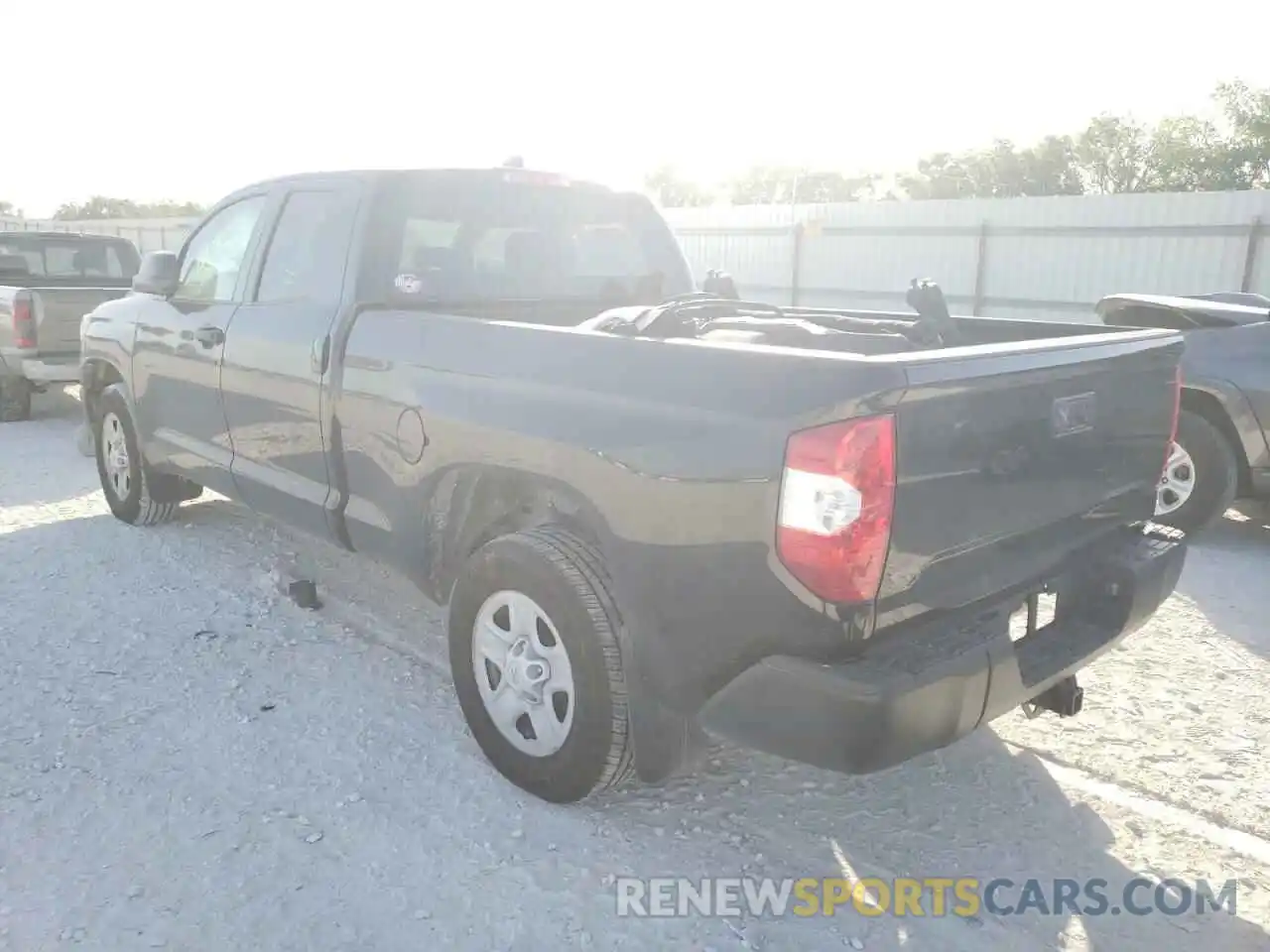 3 Photograph of a damaged car 5TFRY5F16MX285006 TOYOTA TUNDRA 2021