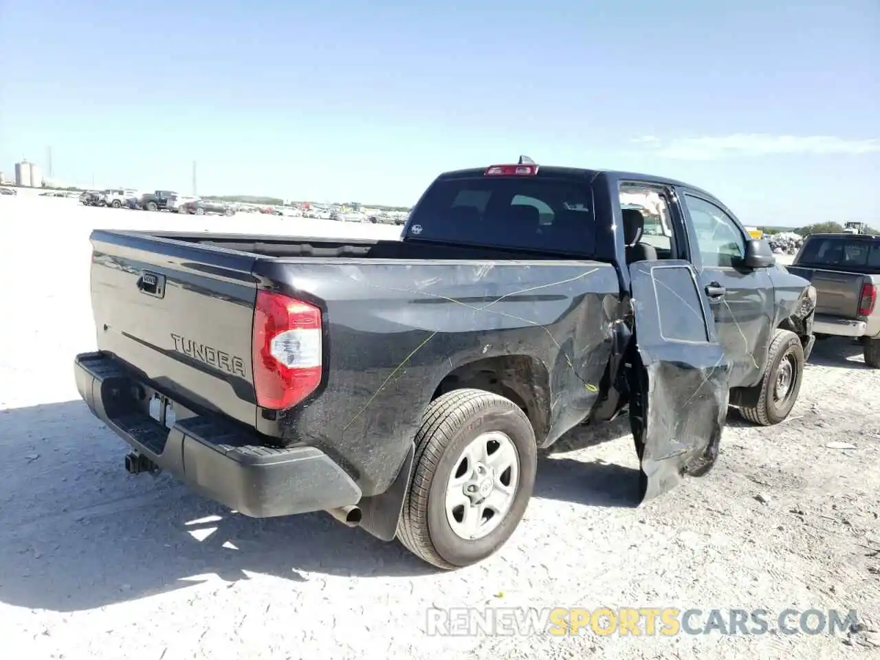 4 Photograph of a damaged car 5TFRY5F16MX285006 TOYOTA TUNDRA 2021