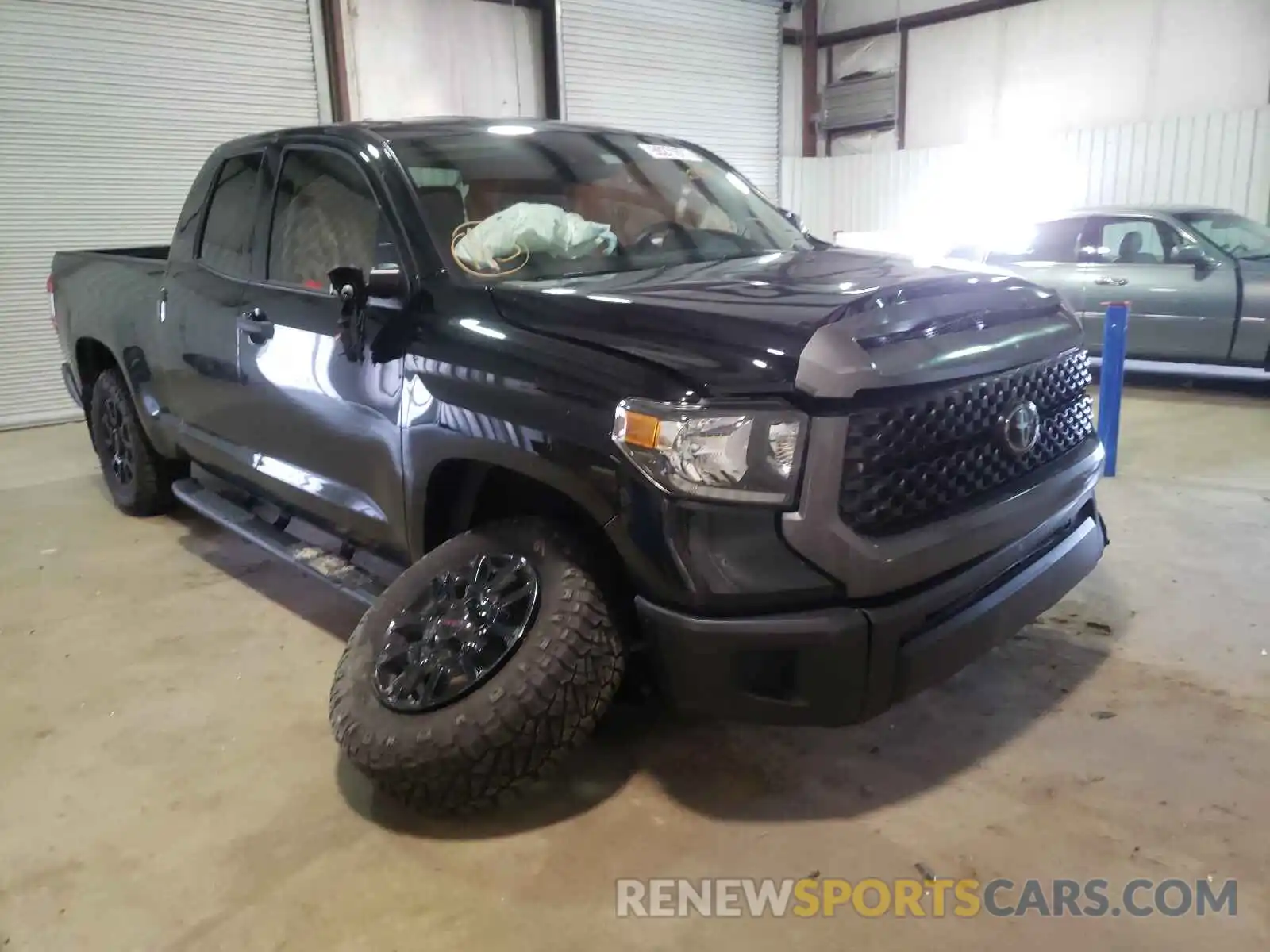 1 Photograph of a damaged car 5TFRY5F18MX278896 TOYOTA TUNDRA 2021