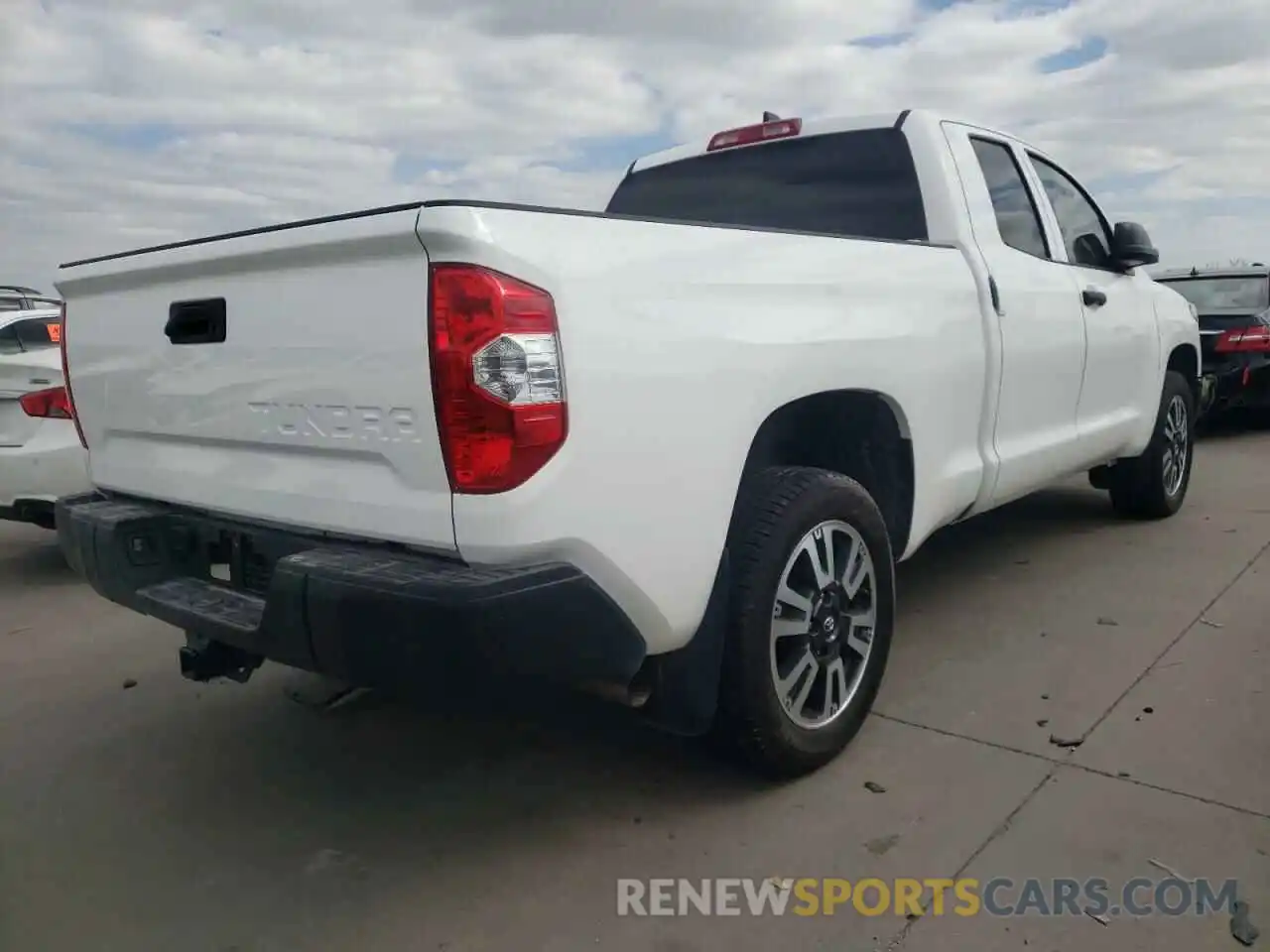 4 Photograph of a damaged car 5TFRY5F19MX281841 TOYOTA TUNDRA 2021