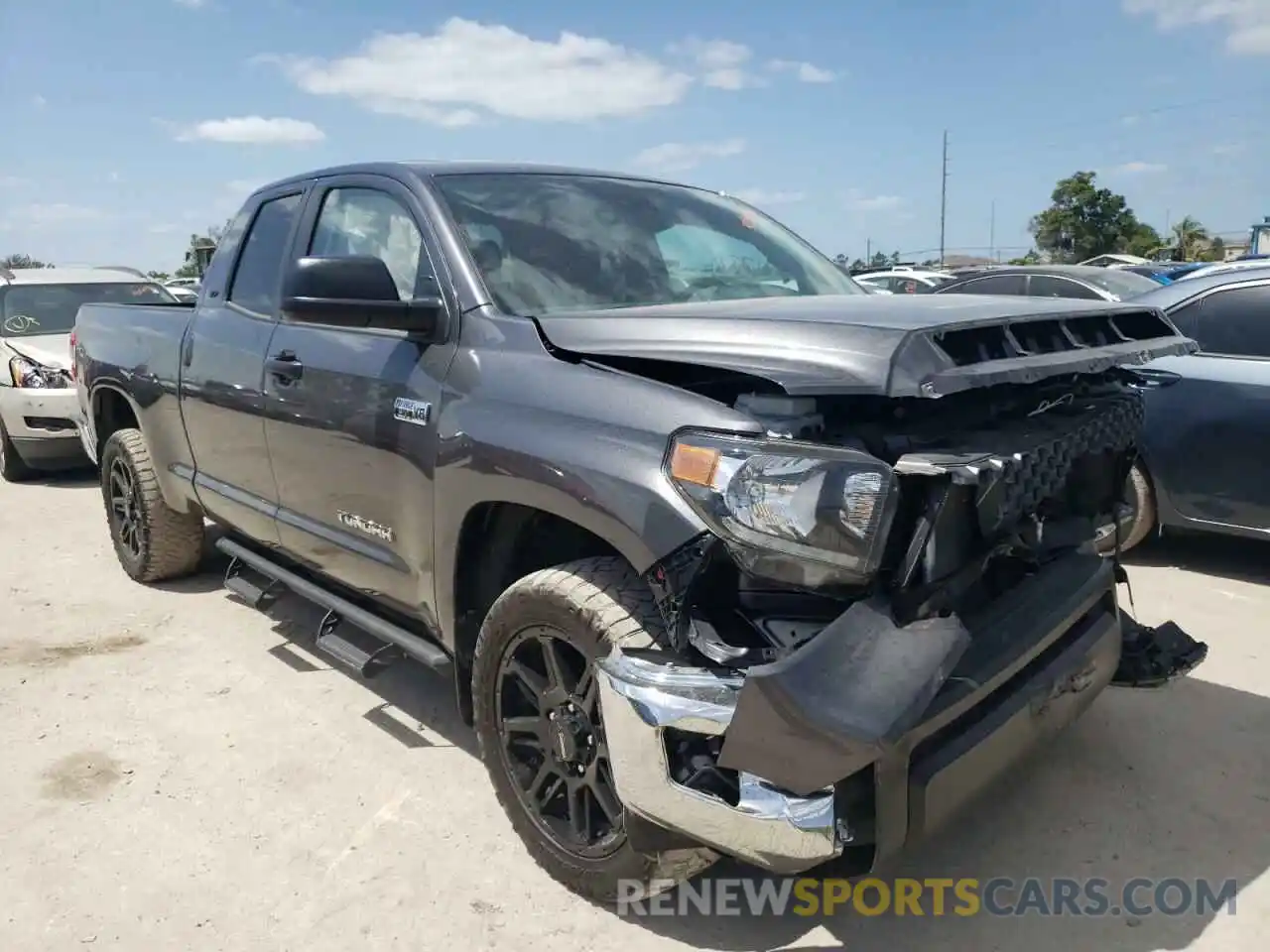 1 Photograph of a damaged car 5TFRY5F1XMX275014 TOYOTA TUNDRA 2021