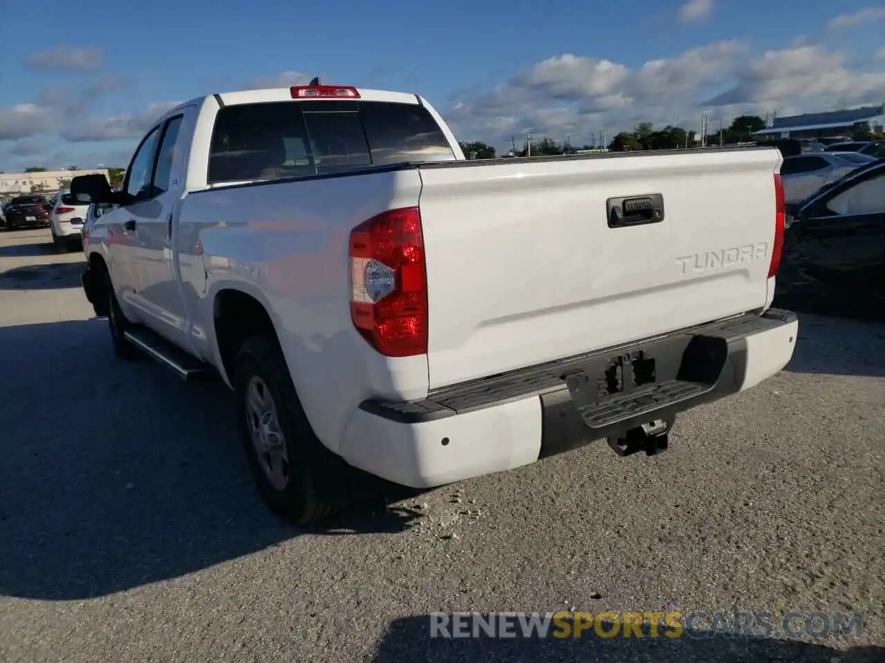 3 Photograph of a damaged car 5TFRY5F1XMX281007 TOYOTA TUNDRA 2021