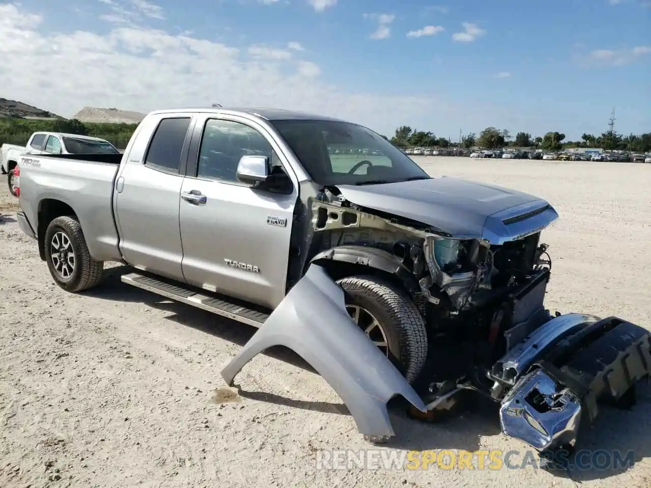 1 Photograph of a damaged car 5TFSY5F11MX285688 TOYOTA TUNDRA 2021